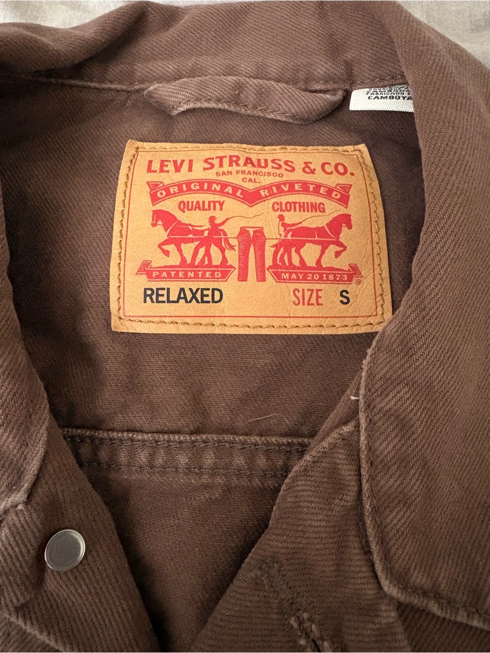 Levi’s Mens Relaxed Trucker Jacket Small Brown Washed Denim Oversized A5782 - Picture 7 of 11